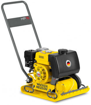 Виброплита Wacker Neuson MP-15 в прокат в Казани. У нас лучшая цена за сутки! Возможность взять в аренду с выгодной скидкой до 40% при экспресс доставке 24/7. И помните, ночью стоимость еще дешевле на 30%! #арендапрокат #виброплита #выгодно